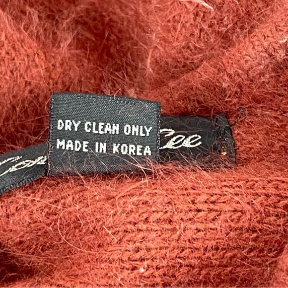 Connie A Lee Rust Red fuzzy Angora Knit Long Sleeve Sweater Women’s Size M/L - Picture 5 of 7